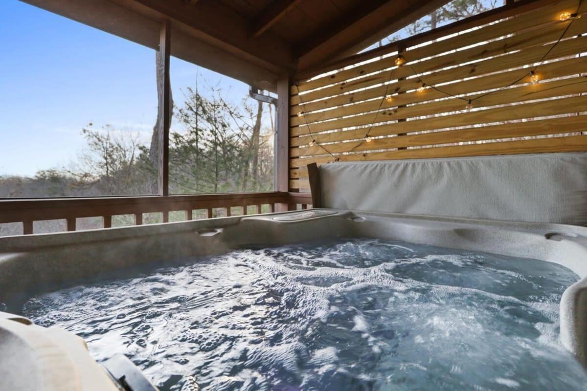 Mountain Views Hot Tub Firepit Close To Town Blue Ridge Exterior foto